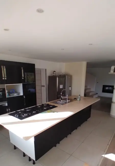 Villa 8 chambres à Mouriès avec piscine privée et vue montagne : photo 8