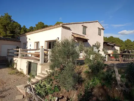 Villa 8 chambres à Mouriès avec piscine privée et vue montagne : photo 42