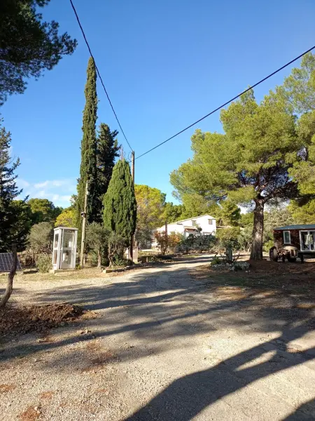 Villa 8 chambres à Mouriès avec piscine privée et vue montagne : photo 44