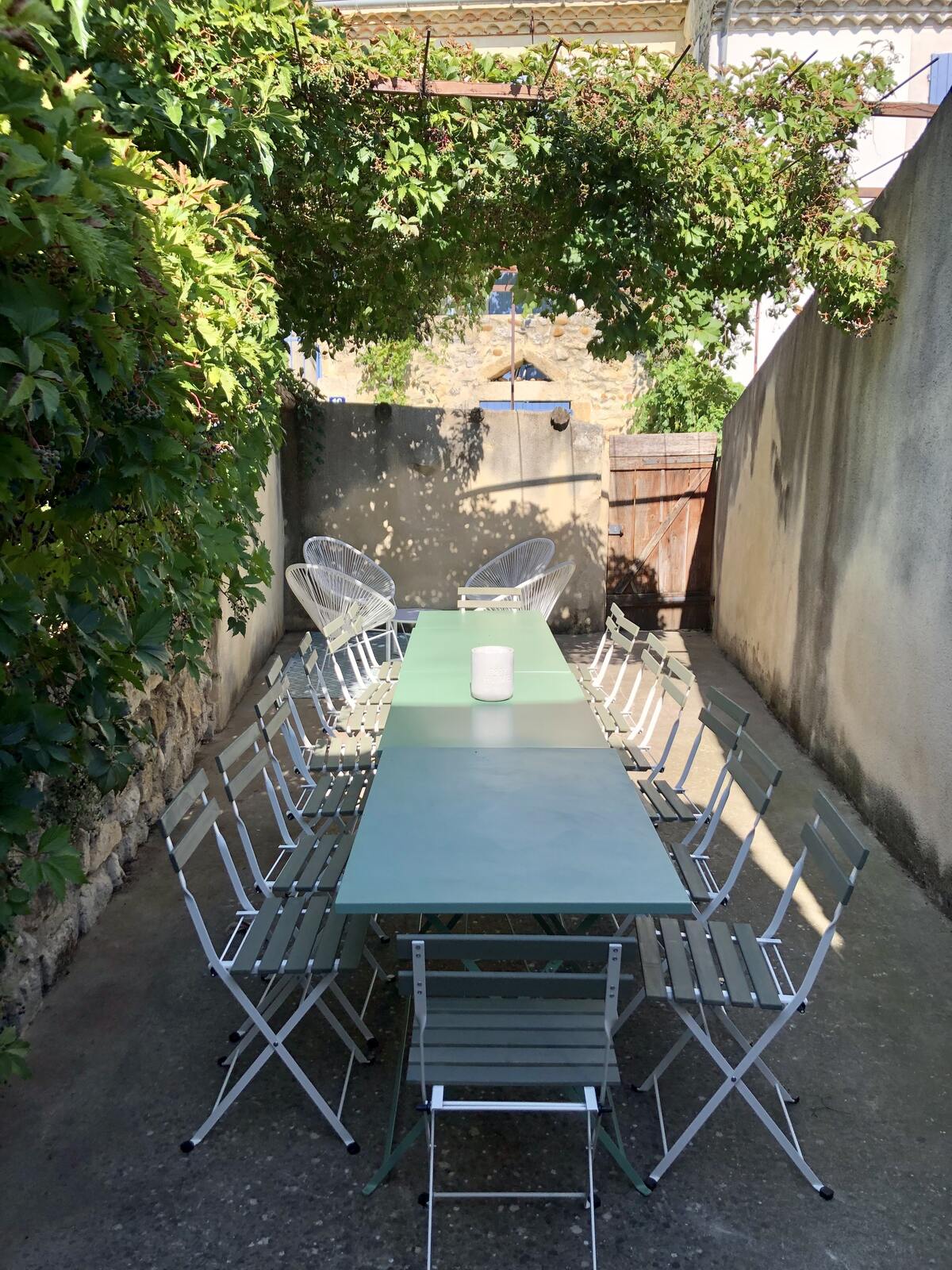 Maison 6 chambres Montfrin, 15 personnes, terrasse - Photo 3