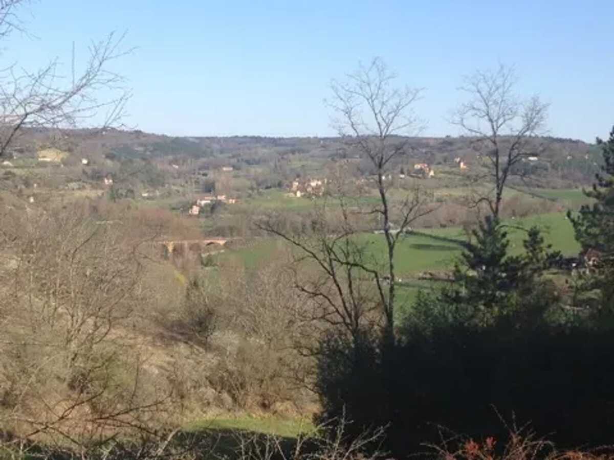 Maison chaleureuse en Pays-de-Belvès avec terrasse et jardin - Photo 5