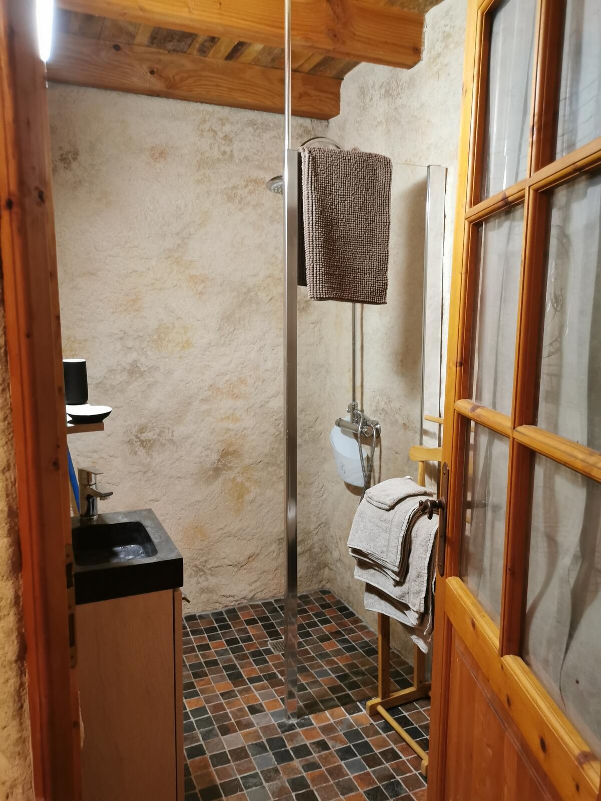 Studio 32 m² à Bio, terrasse avec piscine partagée - Photo 14