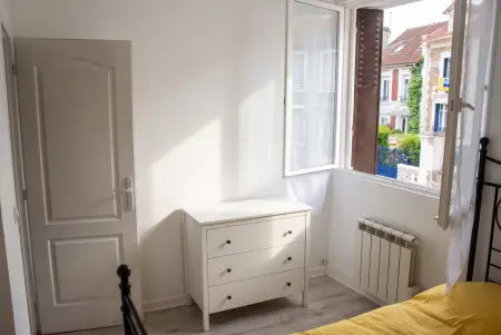 Appartement 38 m² à Rosny-sous-Bois avec vue ville et jardin : photo 5