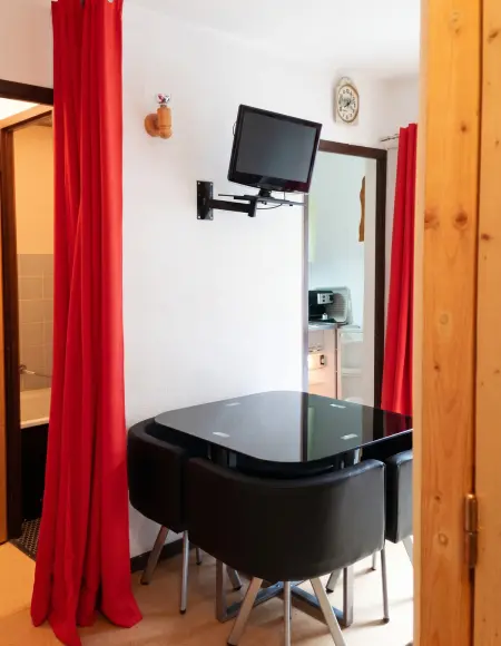Studio avec balcon et vue montagne aux Belleville, 4 pers. : photo 6