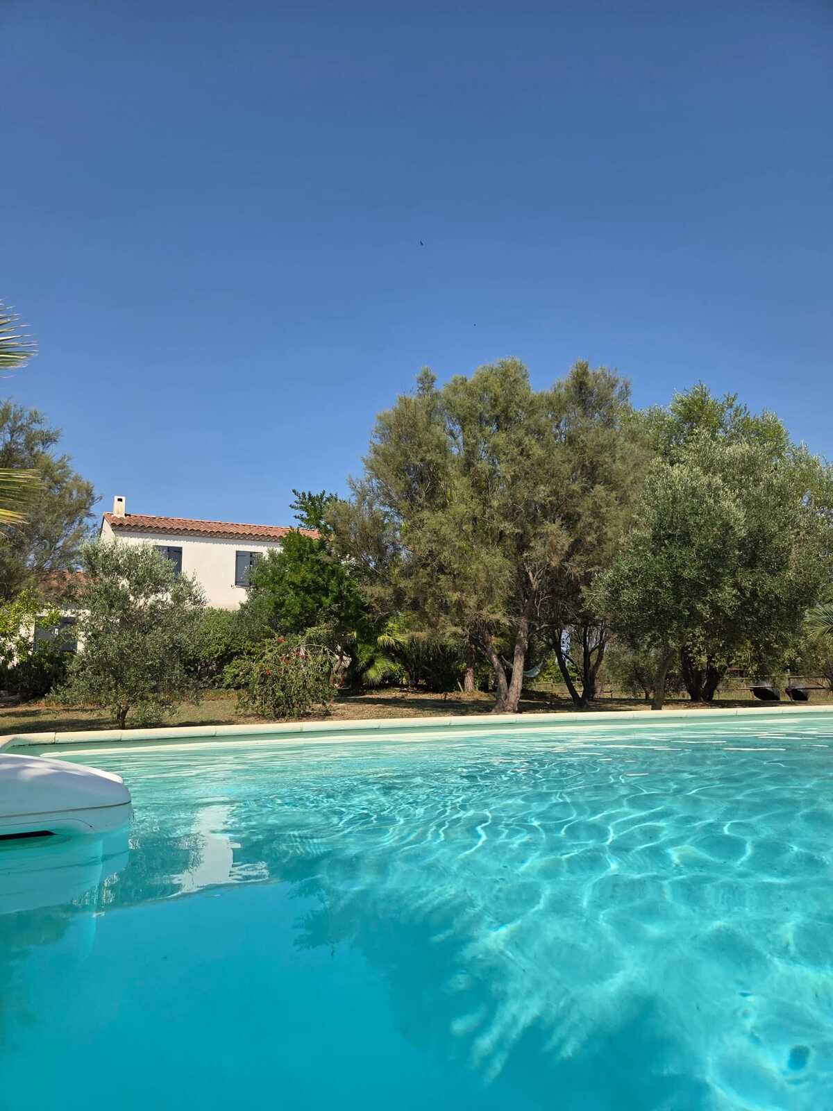 Villa provençale 150 m² à Arles - Piscine privée et jardin - Photo 22
