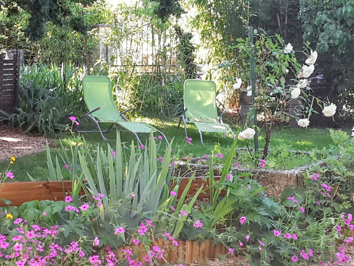 Appartement 6 personnes à Villeneuve, terrasse et jardin - Photo 2