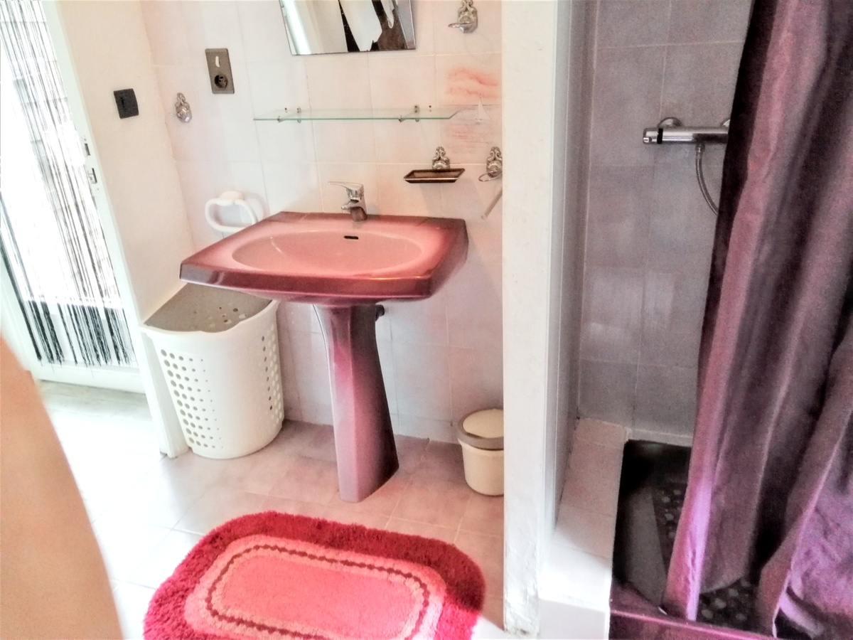 Appartement 6 personnes à Villeneuve, terrasse et jardin - Photo 12