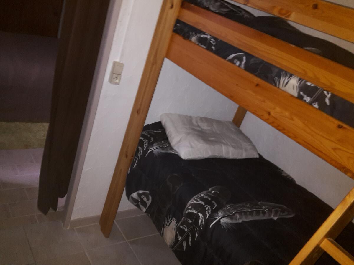 Appartement 6 personnes à Villeneuve, terrasse et jardin - Photo 37