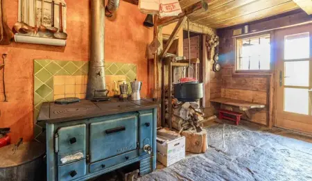 Chalet spacieux à Saint-Nicolas-la-Chapelle avec cheminée - Photo 10