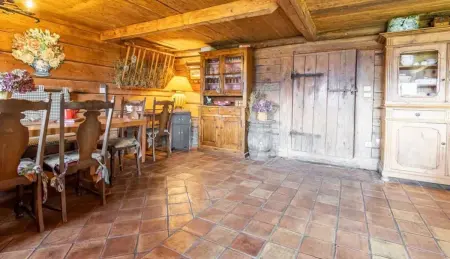 Chalet spacieux à Saint-Nicolas-la-Chapelle avec cheminée - Photo 13