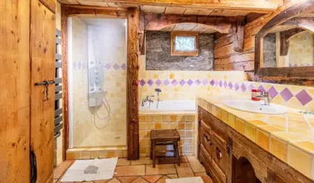 Chalet spacieux à Saint-Nicolas-la-Chapelle avec cheminée - Photo 37
