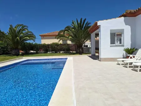 Villa avec piscine privée à Chiclana de la Frontera, 3 chambres : photo 2