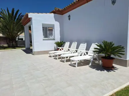 Villa avec piscine privée à Chiclana de la Frontera, 3 chambres : photo 9