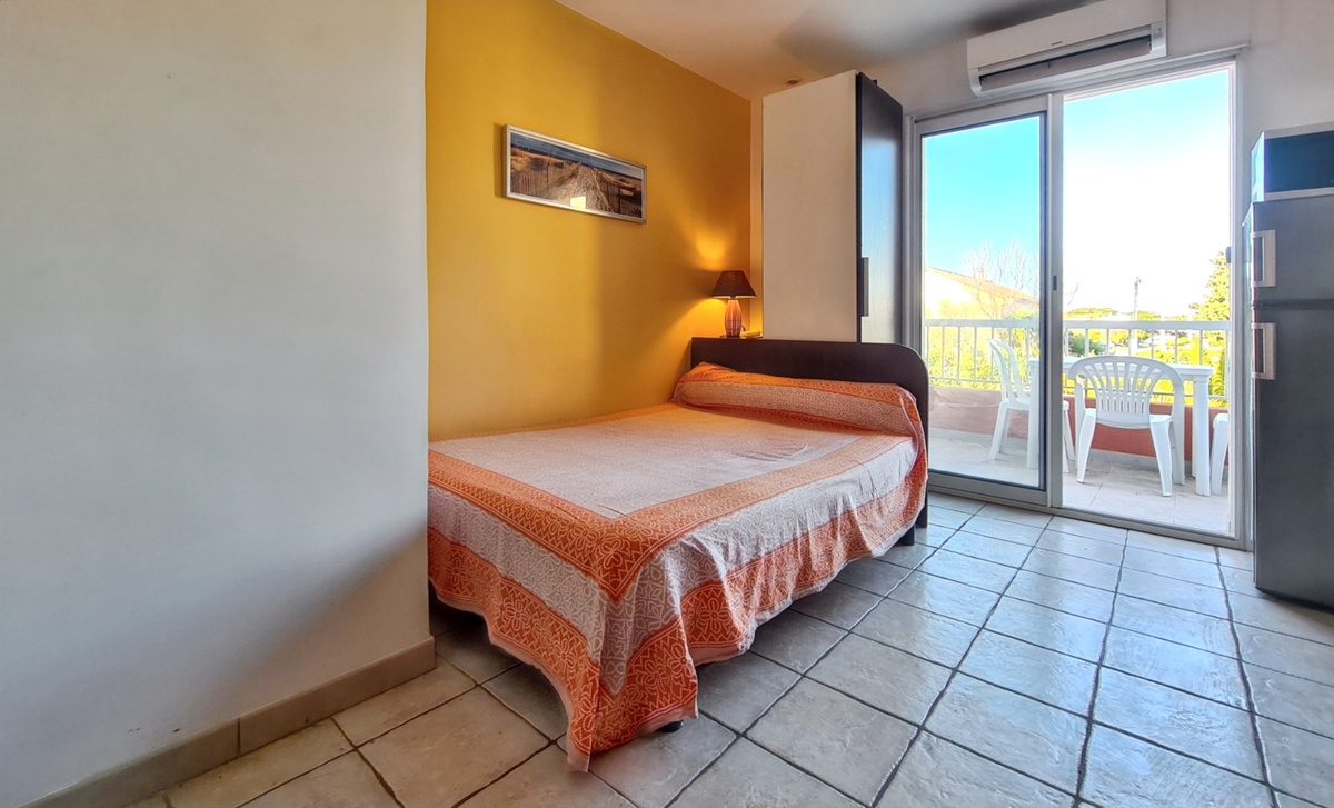 Studio avec balcon et vue jardin à Hyères - Photo 4