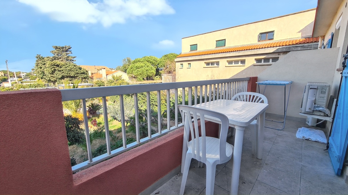 Studio avec balcon et vue jardin à Hyères - Photo 10