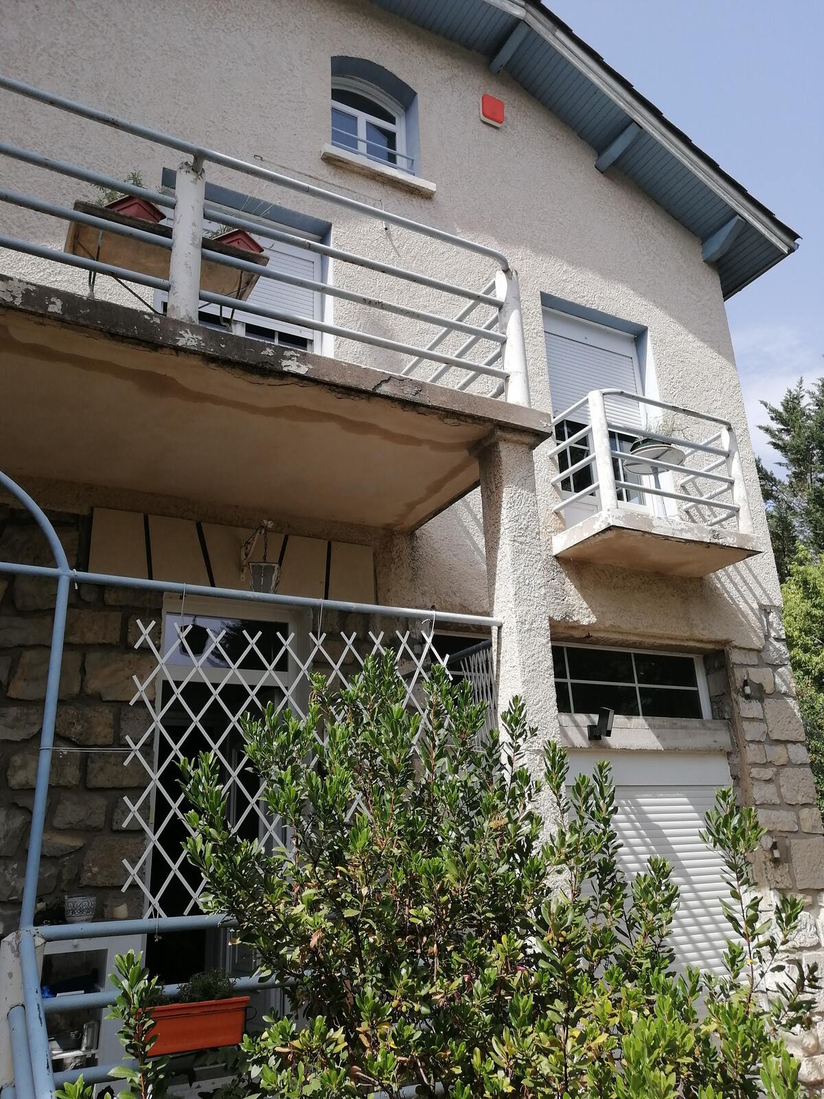 Maison 44 m² à Sisteron, terrasse et jardin clos - Photo 3