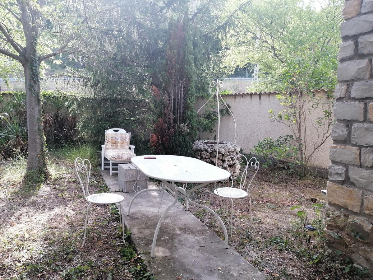 Maison 44 m² à Sisteron, terrasse et jardin clos - Photo 9