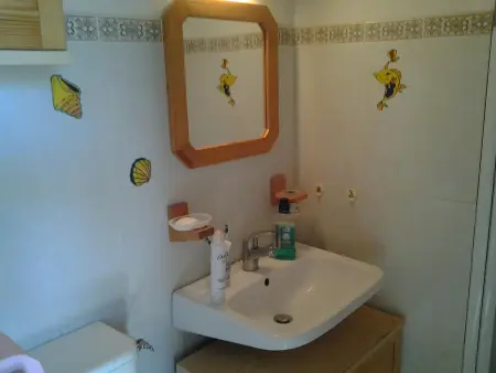 Maison charmante à Gruissan avec piscine partagée - Photo 9
