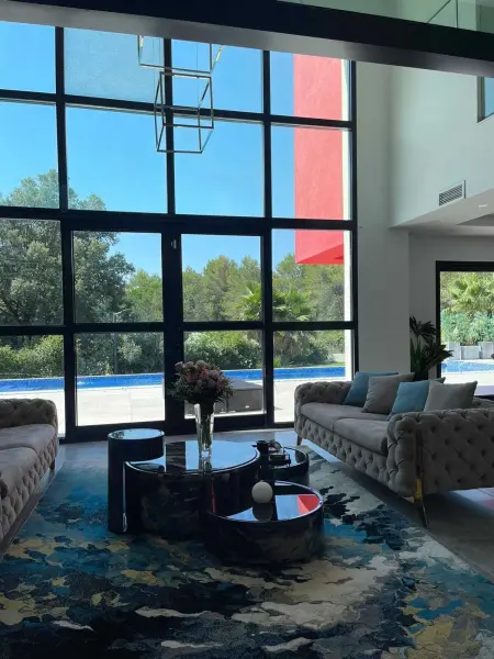 Location villa à Nîmes, Villa spacieuse avec piscine privée à Nîmes