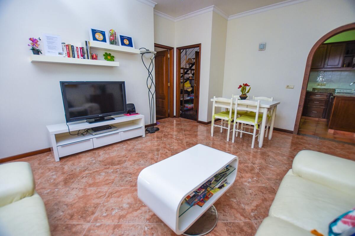 Maison 160 m² à Funchal, vue ville et terrasse barbecue - Photo 9