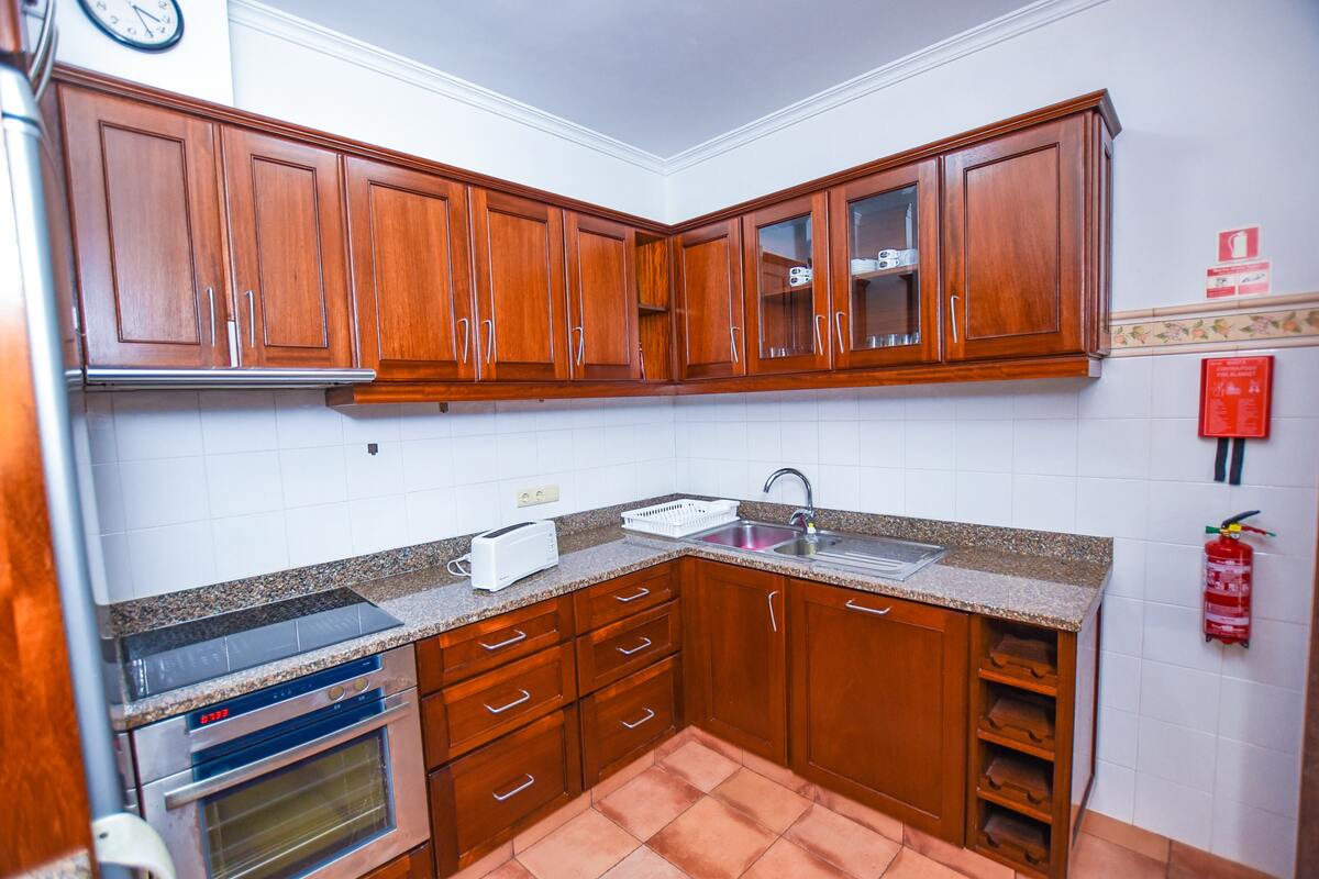 Maison 160 m² à Funchal, vue ville et terrasse barbecue - Photo 10