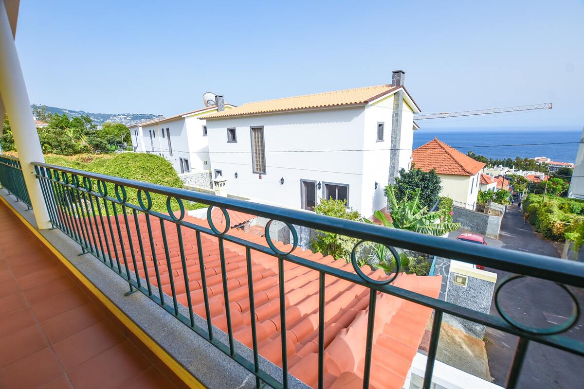 Maison 160 m² à Funchal, vue ville et terrasse barbecue - Photo 29