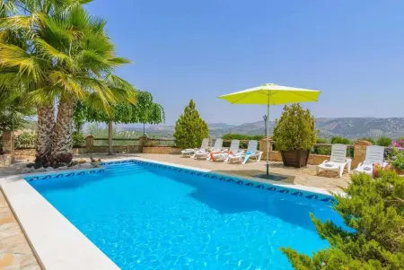 Location villa à Priego de Córdoba, Villa spacieuse avec piscine à Priego de Córdoba - 350 m²