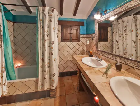 Villa spacieuse avec piscine à Priego de Córdoba - 350 m² - Photo 25