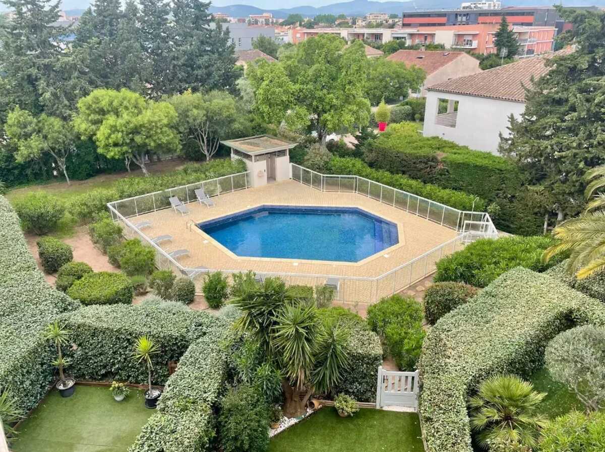 Appartement 2 chambres à Fréjus avec terrasse et piscine - Photo 1