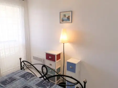 Appartement 35 m² à Fréjus avec vue montagne et balcon : photo 15