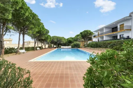 Appartement face à la mer à Llançà, terrasse et piscine partagée : photo 8