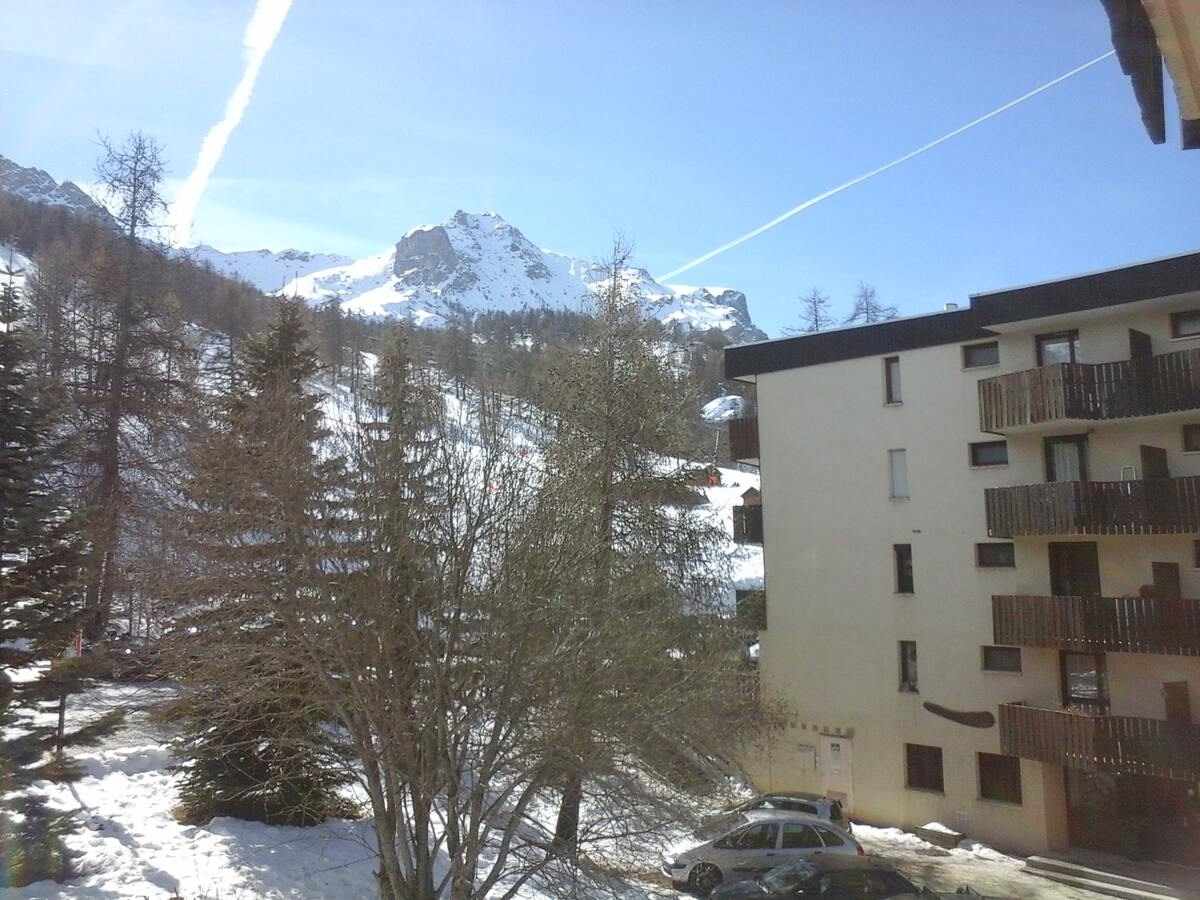 Maison 38 m² au pied des pistes, parking et casier à skis - Photo 10