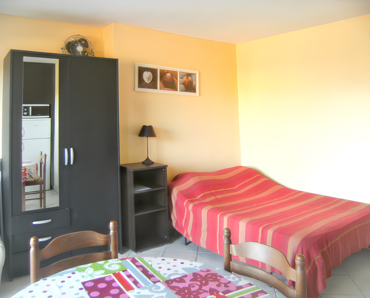 Studio 20 m² avec terrasse et parking à Hyères - Photo 4