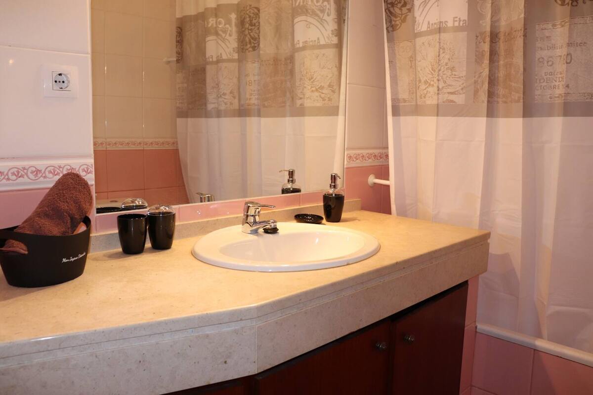 Maison 142 m² avec cheminée et jardin à Grândola - Photo 21