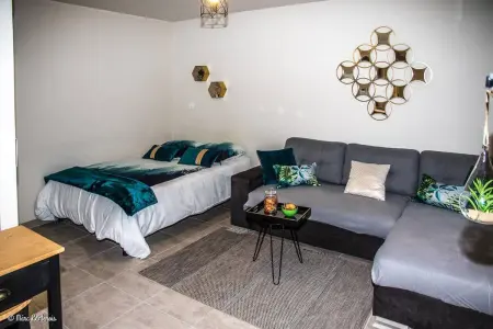 Studio 30 m² à Abondant, terrasse et jardin