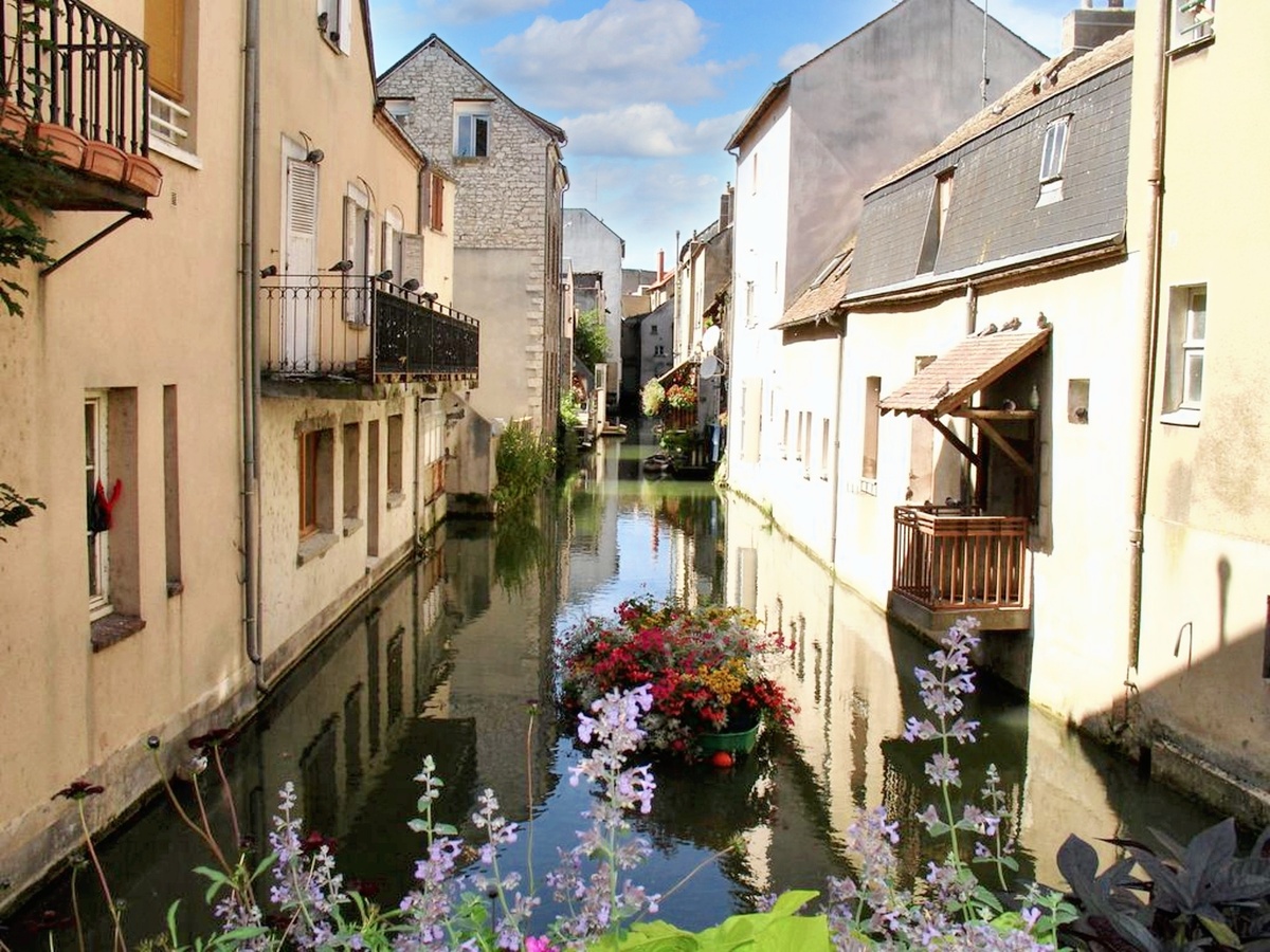 Studio 13 m² centre Montargis avec parking inclus - Photo 8