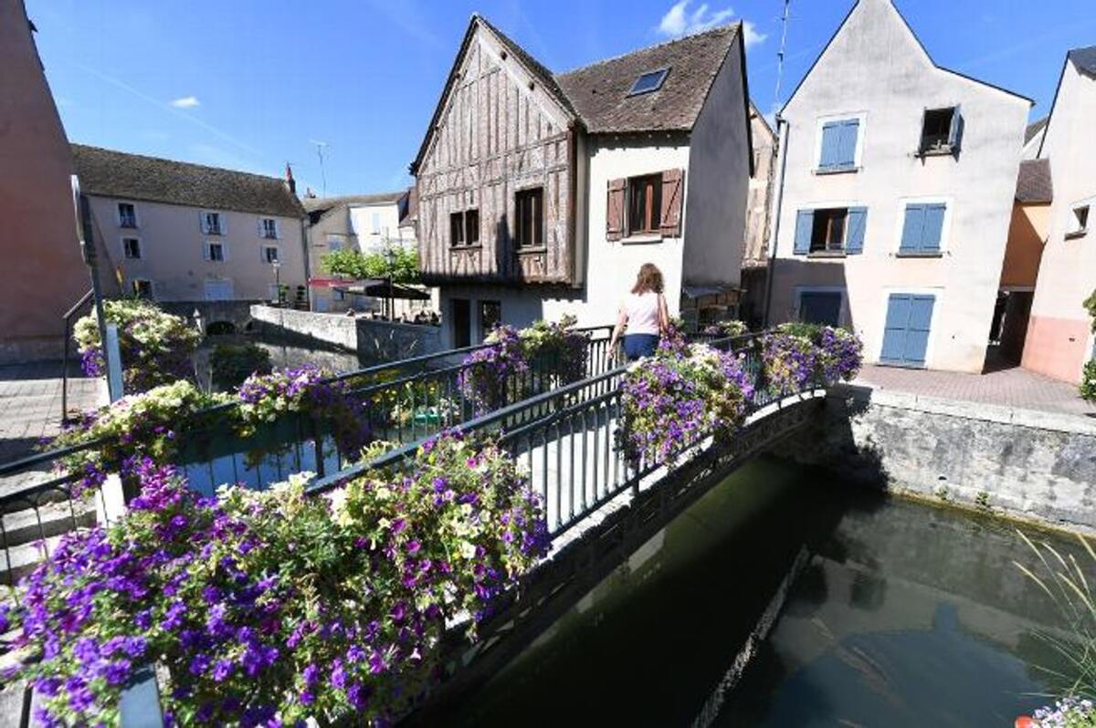 Studio 13 m² centre Montargis avec parking inclus - Photo 10