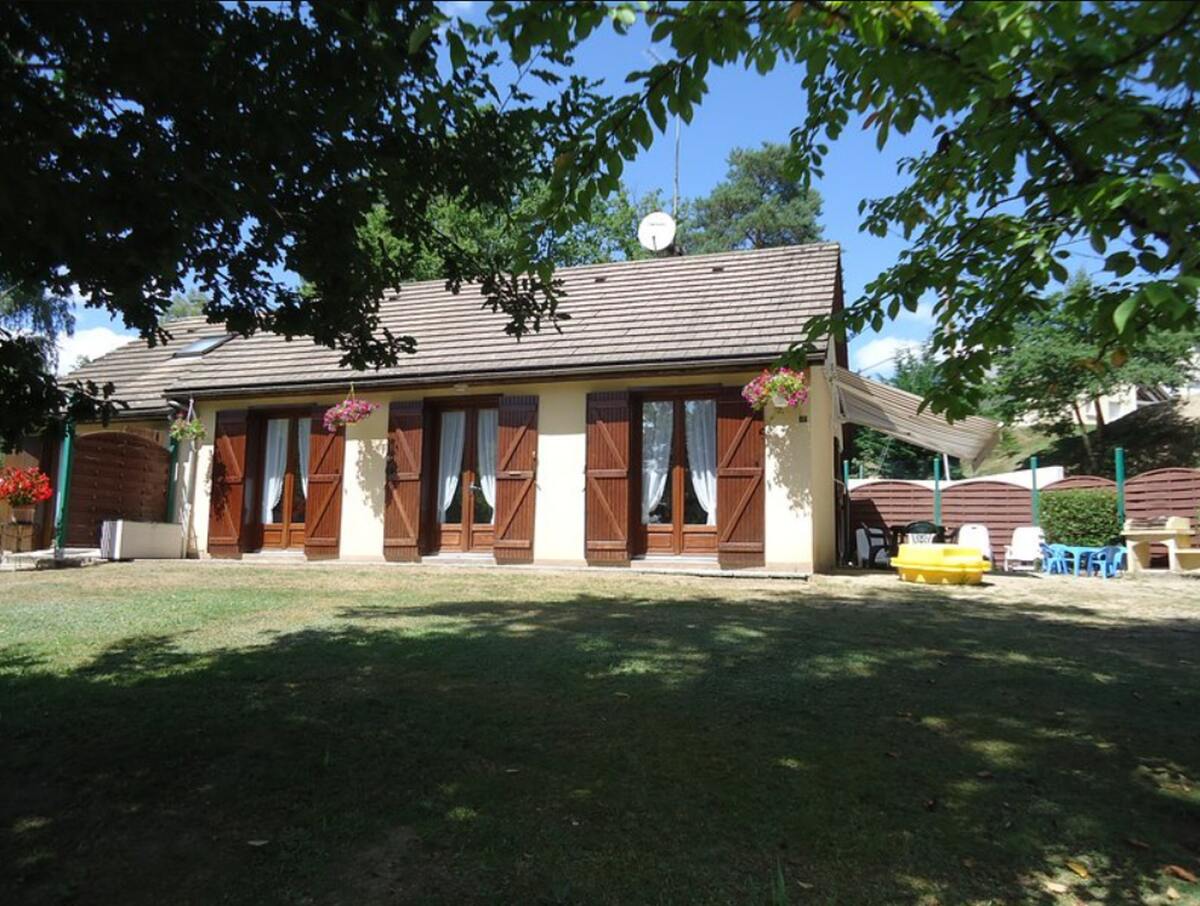 Maison 5 pers. jardin clôturé et terrasse à Marcillac-la-Croisille - Photo 1