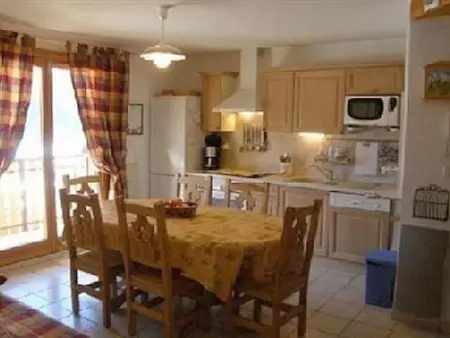 Appartement 70 m² vue montagne et terrasse à Châtel : photo 4