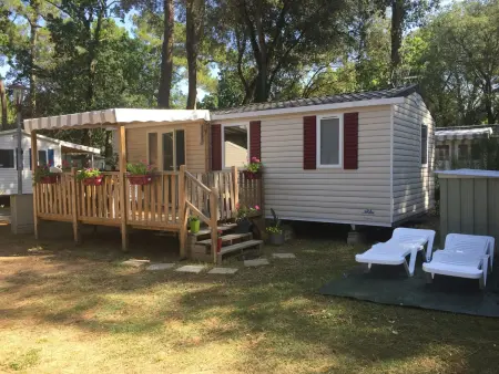 Location bungalow à Saint Brevin les Pins, Bungalow convivial à Saint-Brevin-les-Pins avec piscine - 32 m²