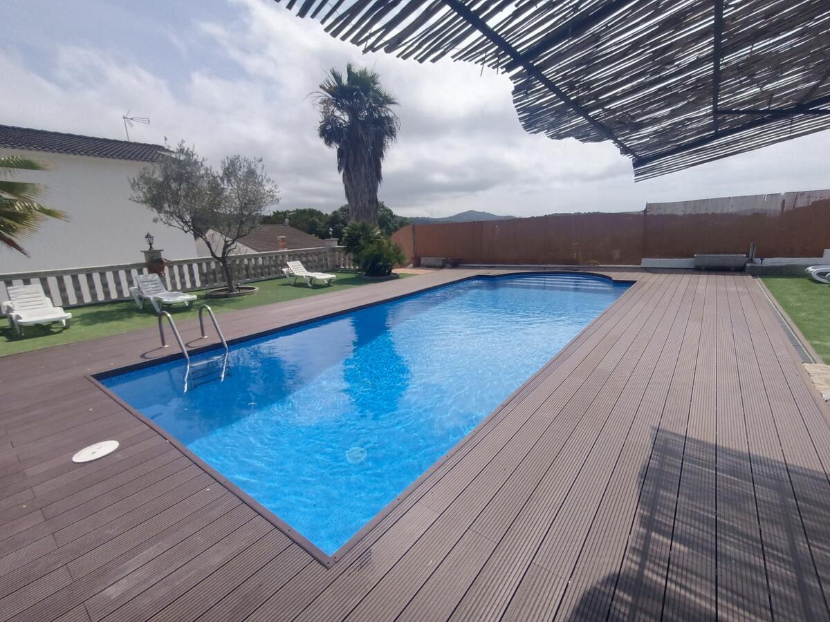 Villa 200 m² à Vidreres : piscine privée ouverte toute l'année - Photo 2