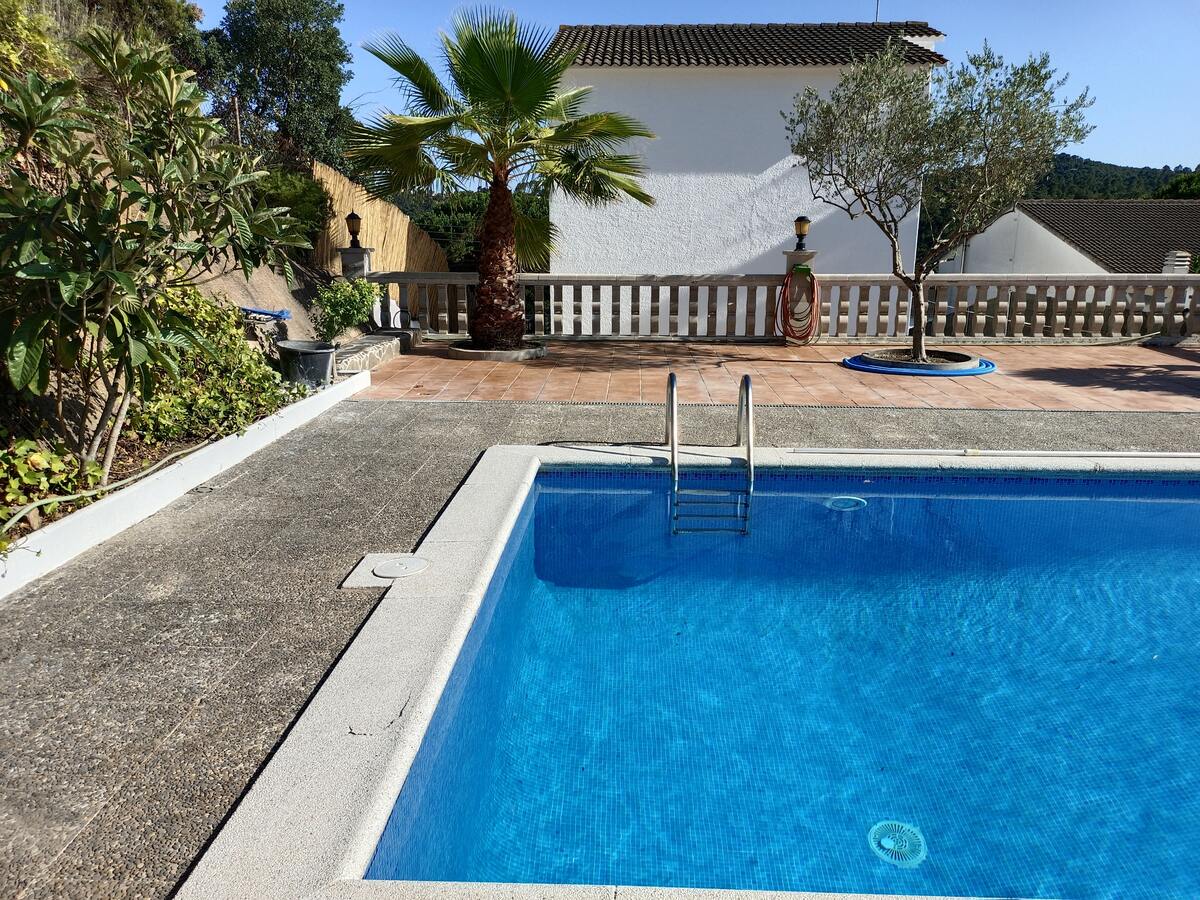 Villa 200 m² à Vidreres : piscine privée ouverte toute l'année - Photo 10