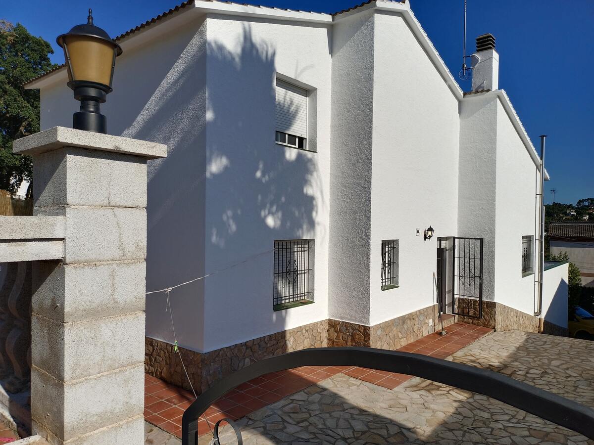 Villa 200 m² à Vidreres : piscine privée ouverte toute l'année - Photo 11