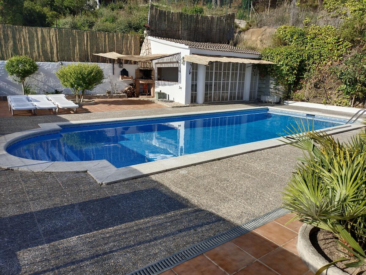 Villa 200 m² à Vidreres : piscine privée ouverte toute l'année - Photo 14