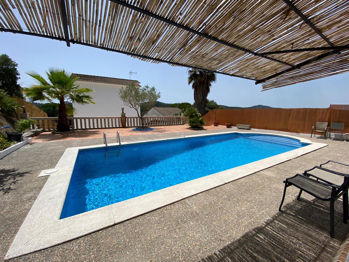 Villa 200 m² à Vidreres : piscine privée ouverte toute l'année - Photo 37