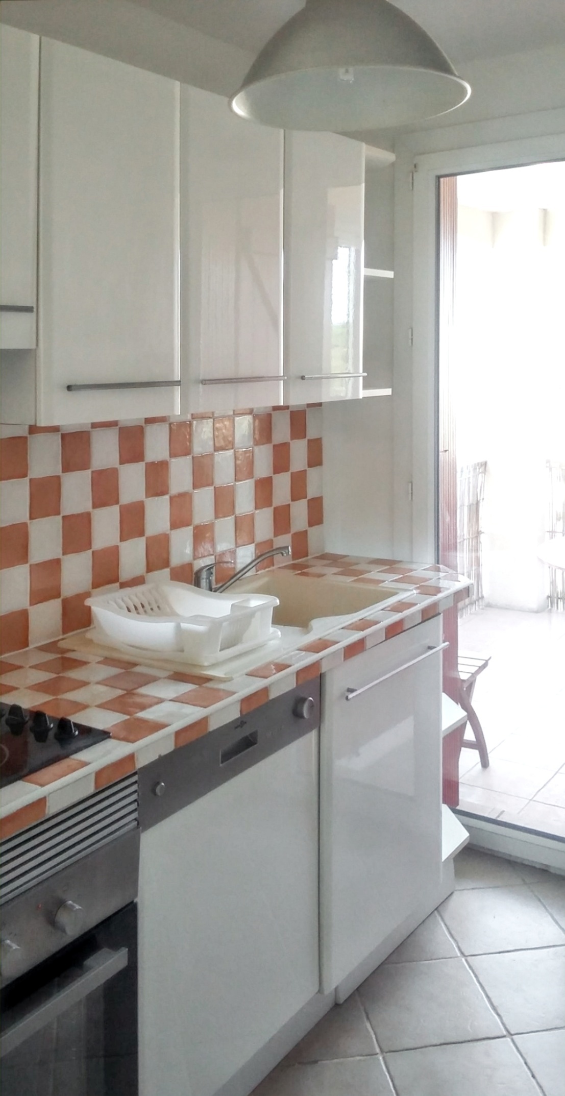 Appartement 60 m² balcon et parking à Saint-Cyr-sur-Mer - Photo 6