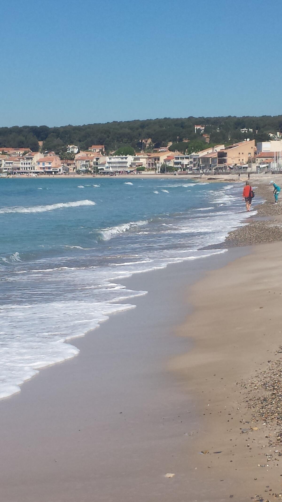 Appartement 60 m² balcon et parking à Saint-Cyr-sur-Mer - Photo 14