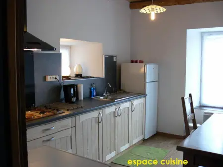 Maison de charme avec jardin clôturé à Arlempdes, 4 personnes : photo 6