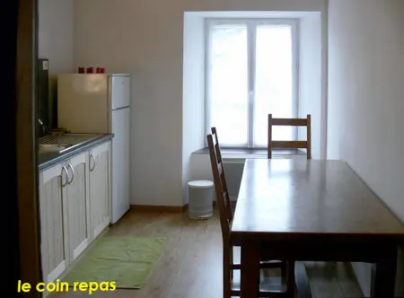 Maison de charme avec jardin clôturé à Arlempdes, 4 personnes : photo 8