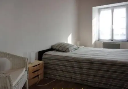 Maison de charme avec jardin clôturé à Arlempdes, 4 personnes : photo 11